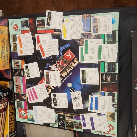 Star Wars Monopoly Original Trilogy Board Game - Picture 2 of 6